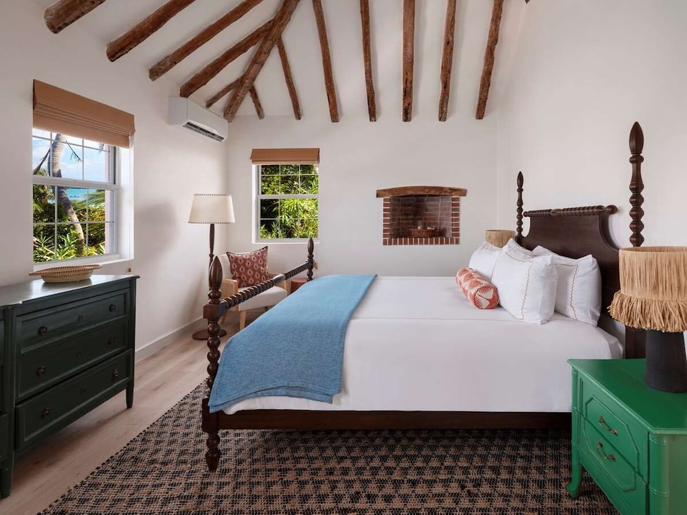3 Bedrooms, Cottage, 2 King Beds, Queen Bed, Water View, Sofa, Kitchen