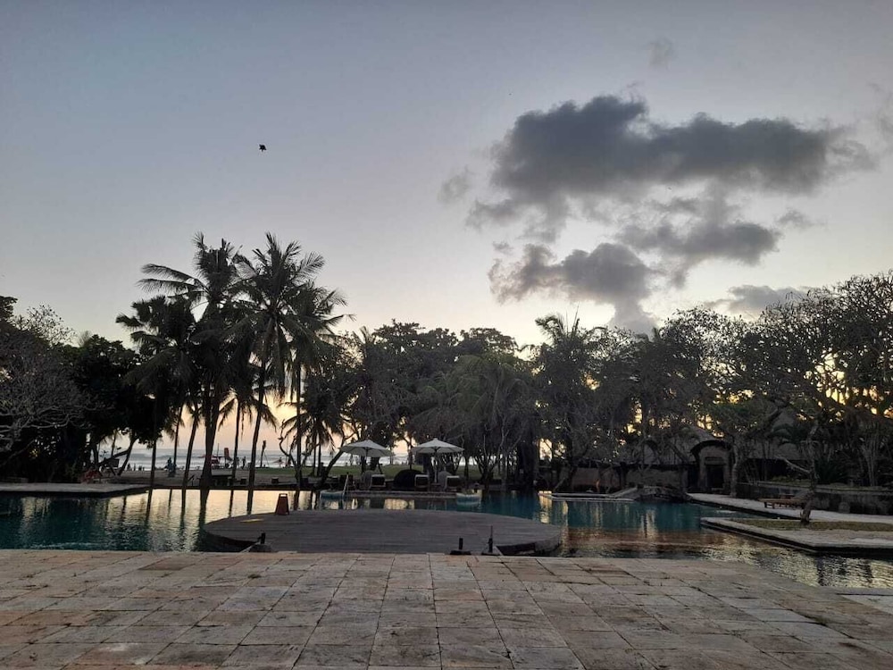 The Royal Beach Seminyak Bali Mgallery Collection 37/49