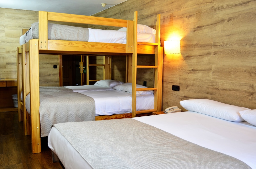 Cal Ruiz Hotel 28/72