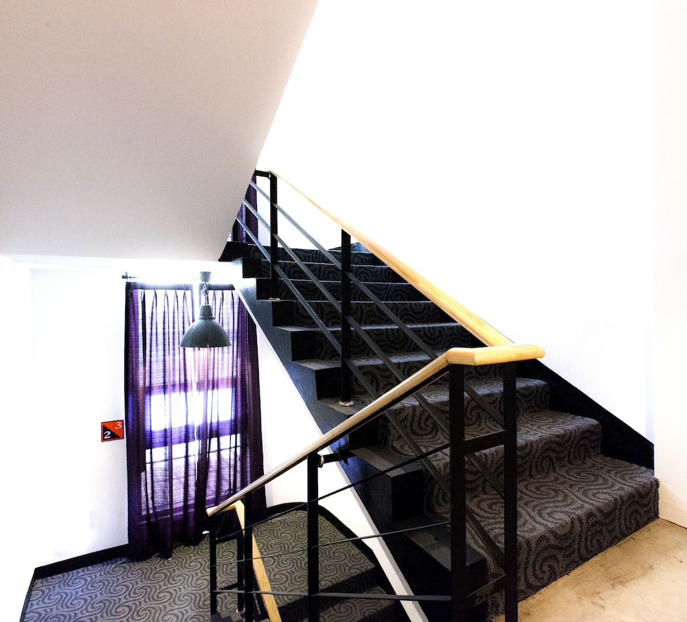 Hotel Merci 32/69
