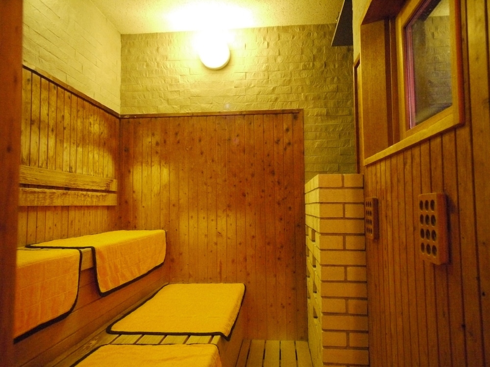 Route Inn Grantia Wakamiya 34/61