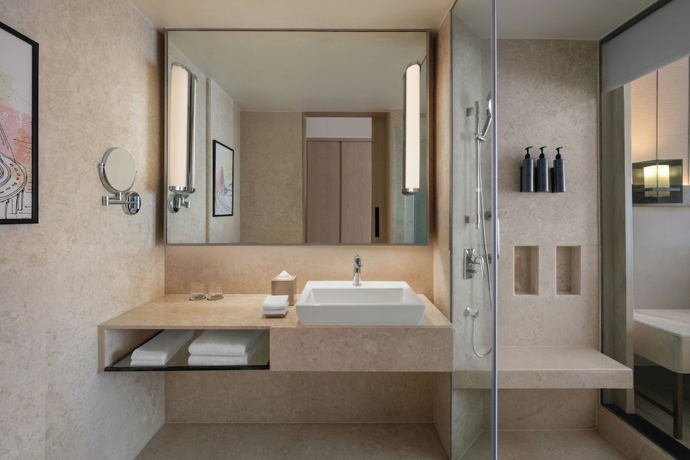 Courtyard By Marriott Mumbai International Airport 48/50