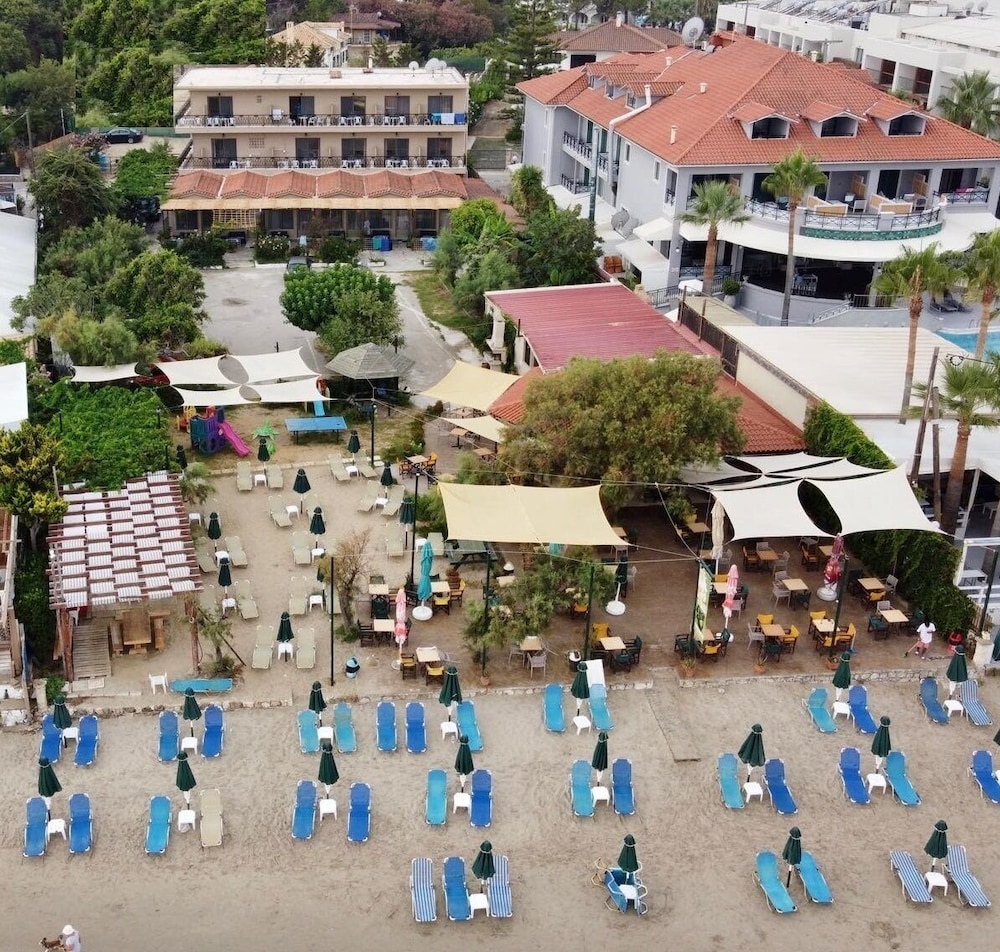 Anetis Beach Hotel 36/50