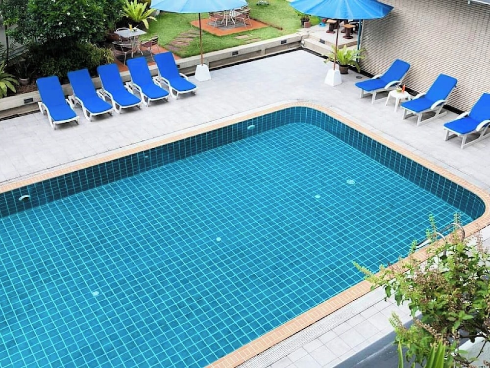 SUMMIT PAVILION SUVARNABHUMI HOTEL 48/50