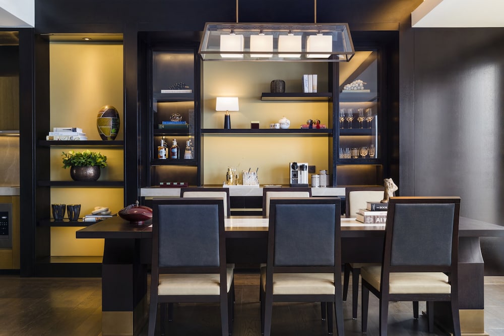 Rosewood Phnom Penh 63/76