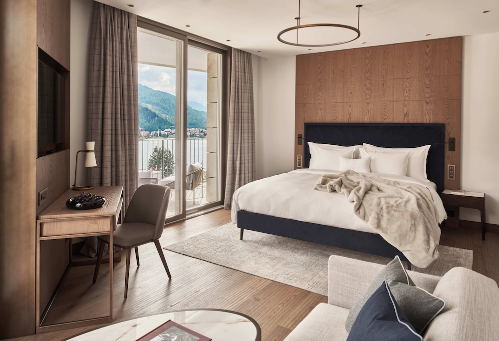 Grace, Junior Suite, Deluxe, King Bed, Sofa
