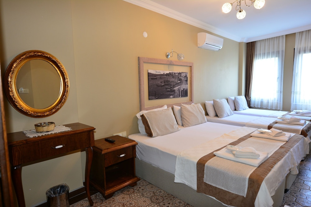 Hayriye Hanim Ege Hotel 17/35