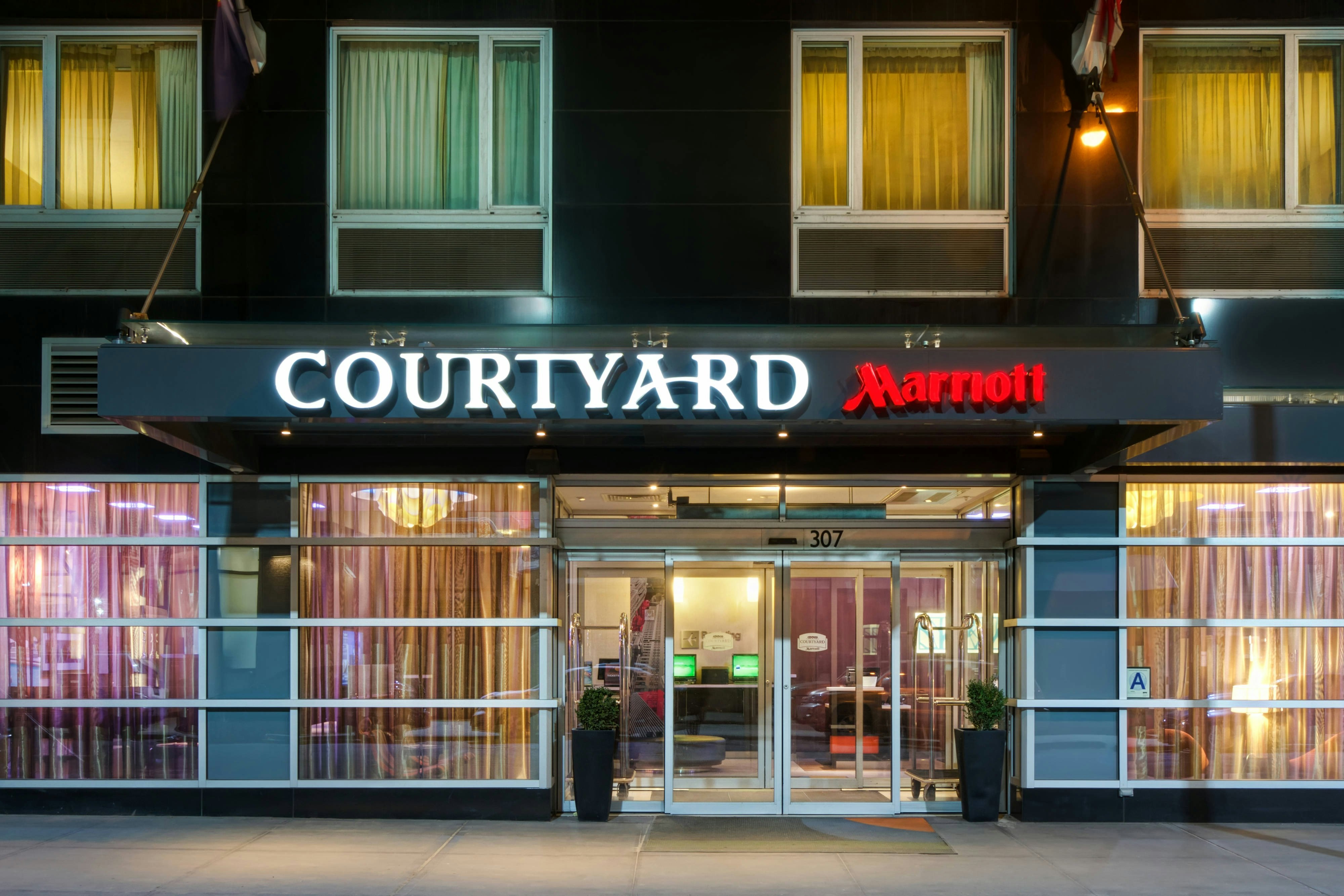 Courtyard New York Manhattan/Times Square West 1/27