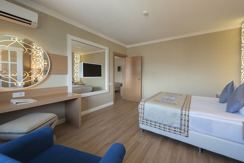 Quattro Beach Spa &amp; Resort - All Inclusive 7/31
