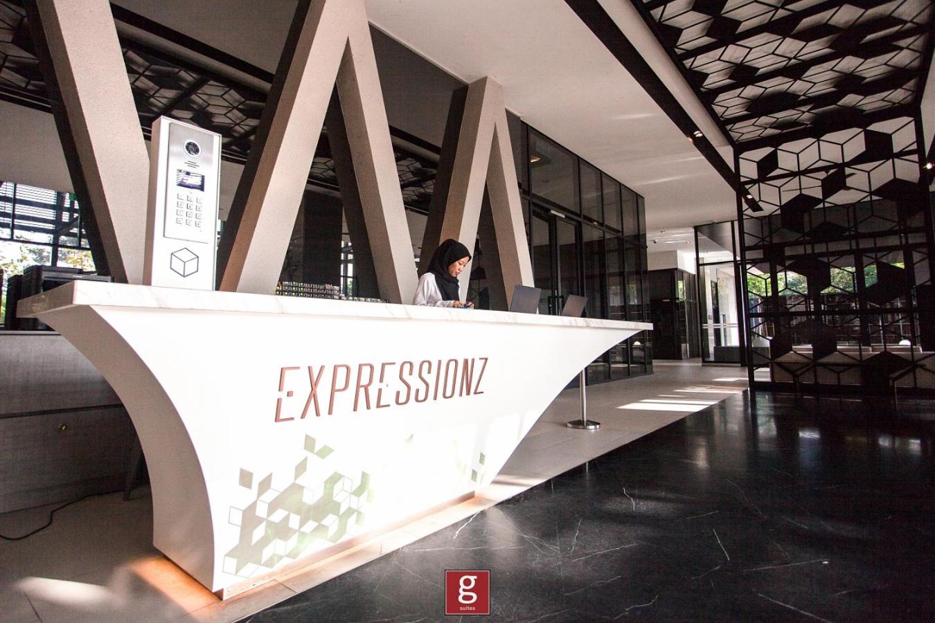 Expressionz Professional Suites by G Suites 9/50