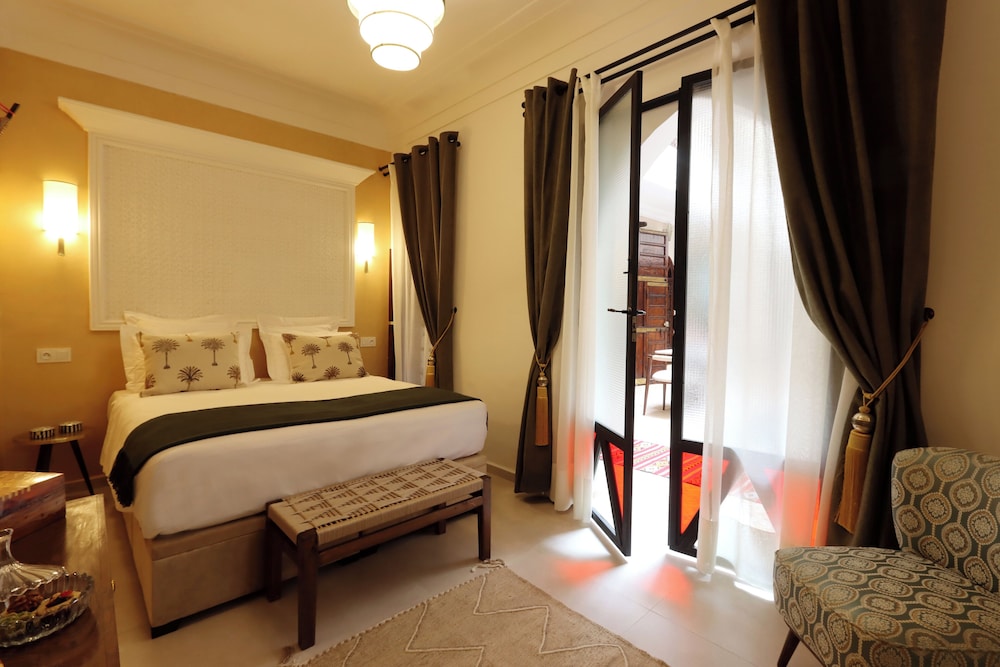 Riad Laora 17/80