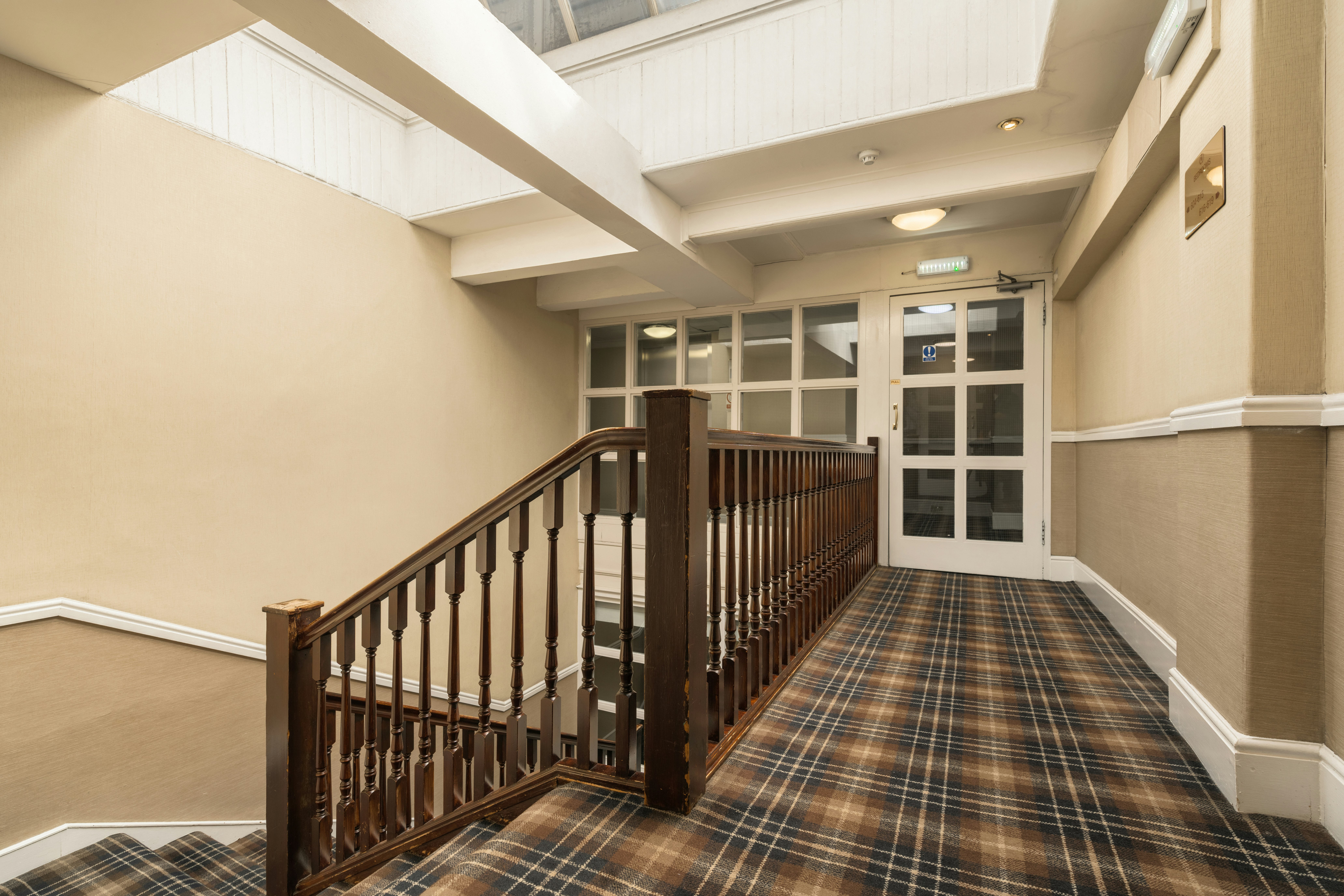 Old Waverley Hotel 4/47