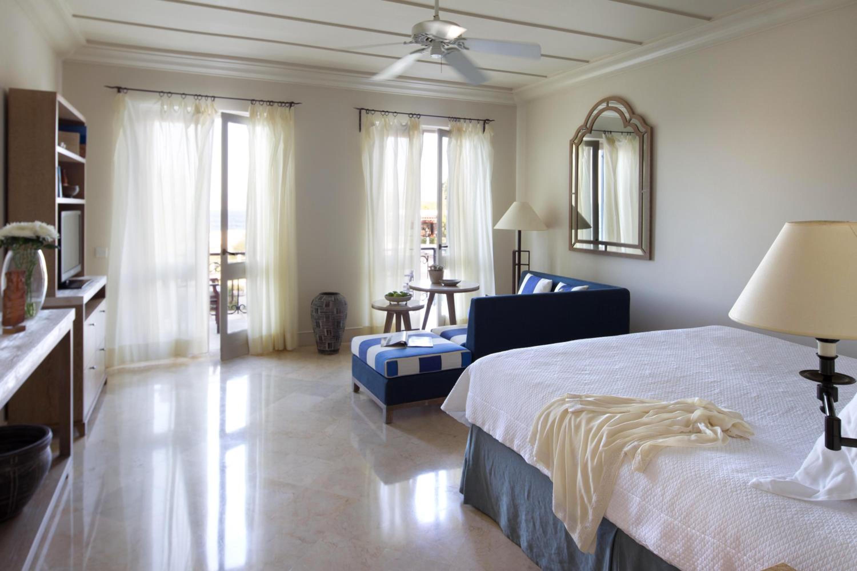 Garden, Studio, Suite, Queen Bed, Sea View, Private Pool