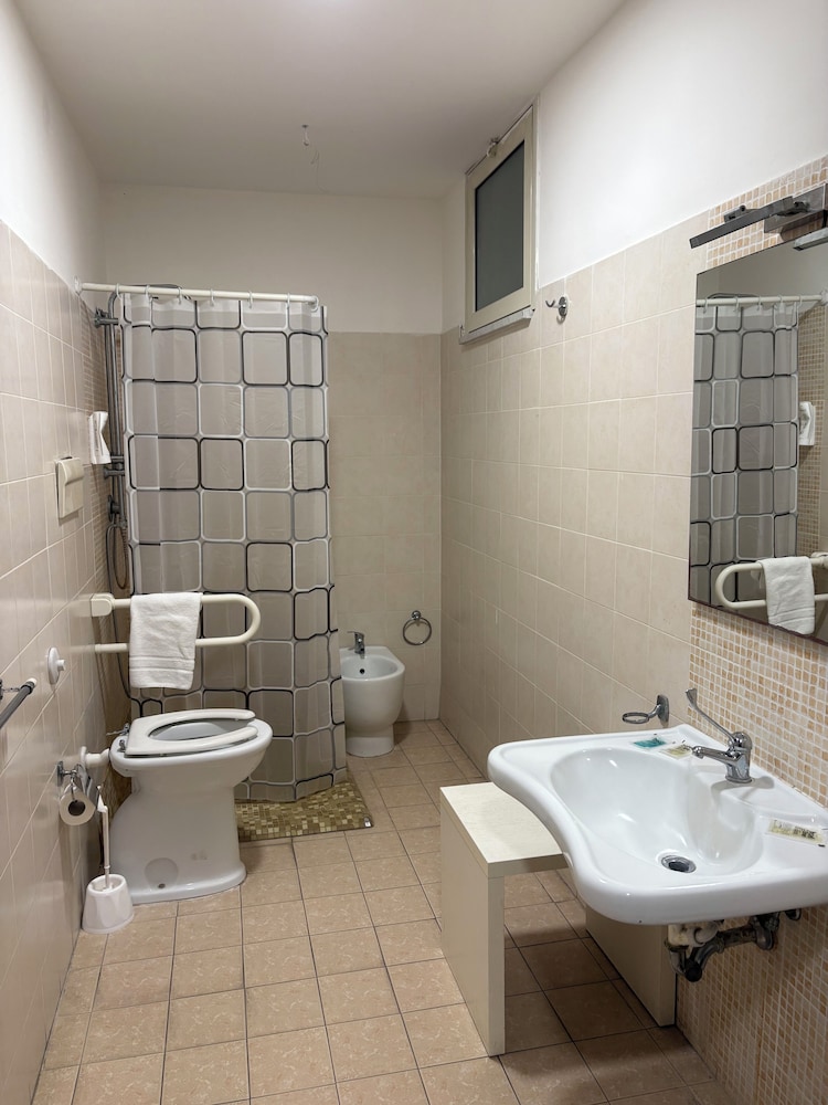 Santuzza Hotel Catania 49/50