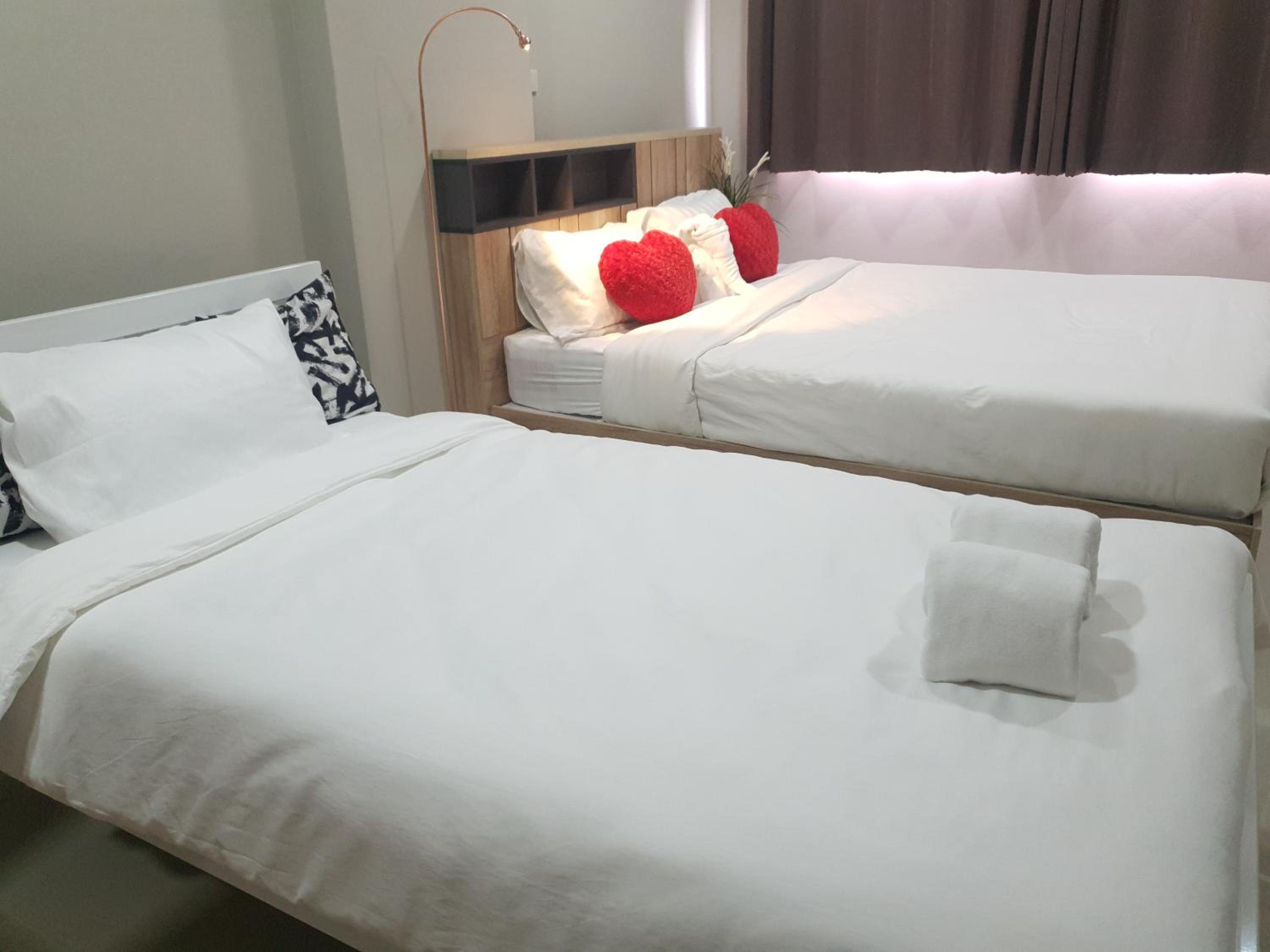 Room, Triple