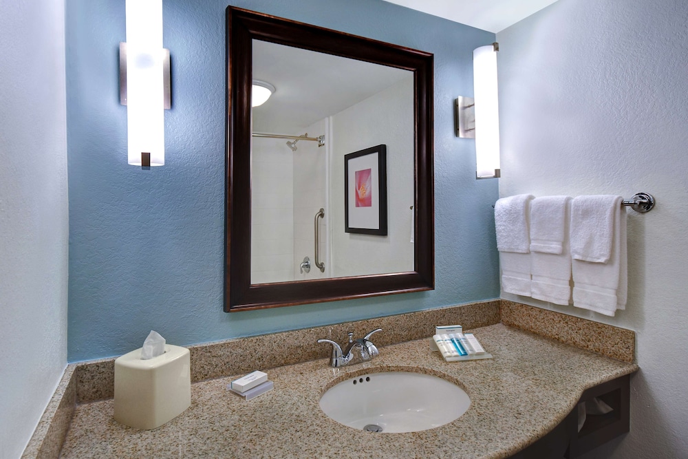 غرفة مزدوجة مزدوجة، Hilton Garden Inn Ft Myers 2/3