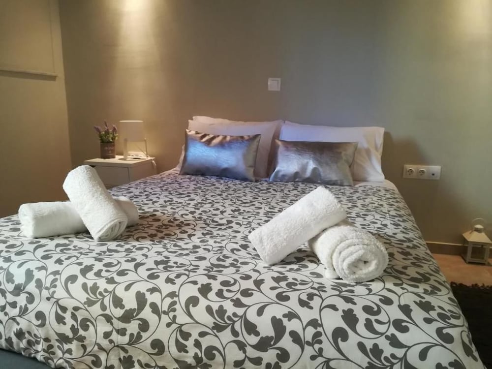 2 BEDROOMS, EXCLUSIVE, APARTMENT, 2 DOUBLE BEDS, CITY VIEW, SOFA