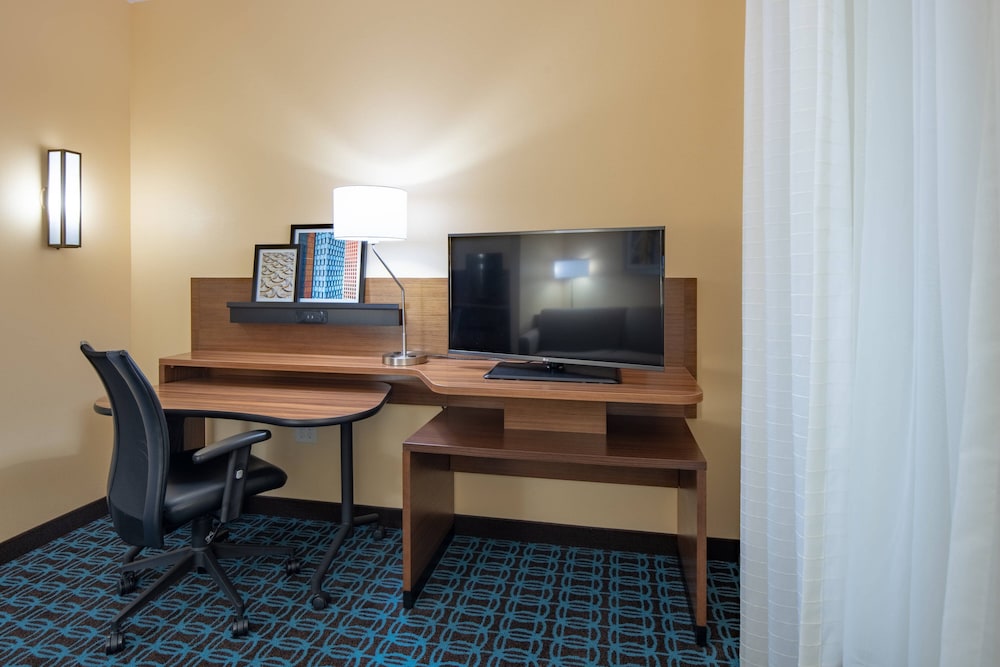 Fairfield Inn & Suites by Marriott Terrell 35/39