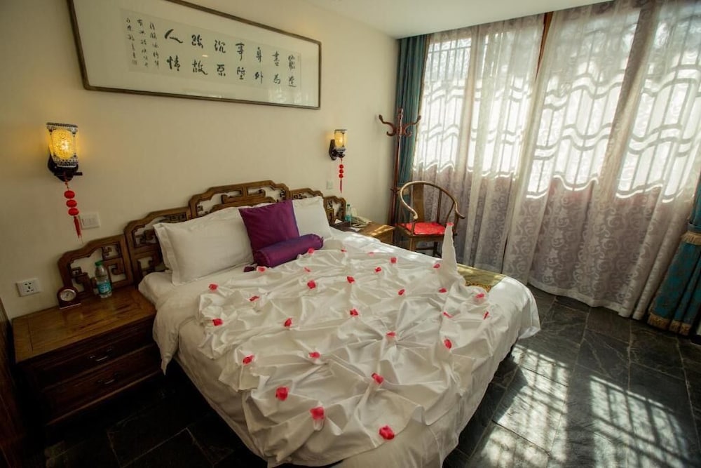 Tang Dynasty Art Garden Hotel 16/49