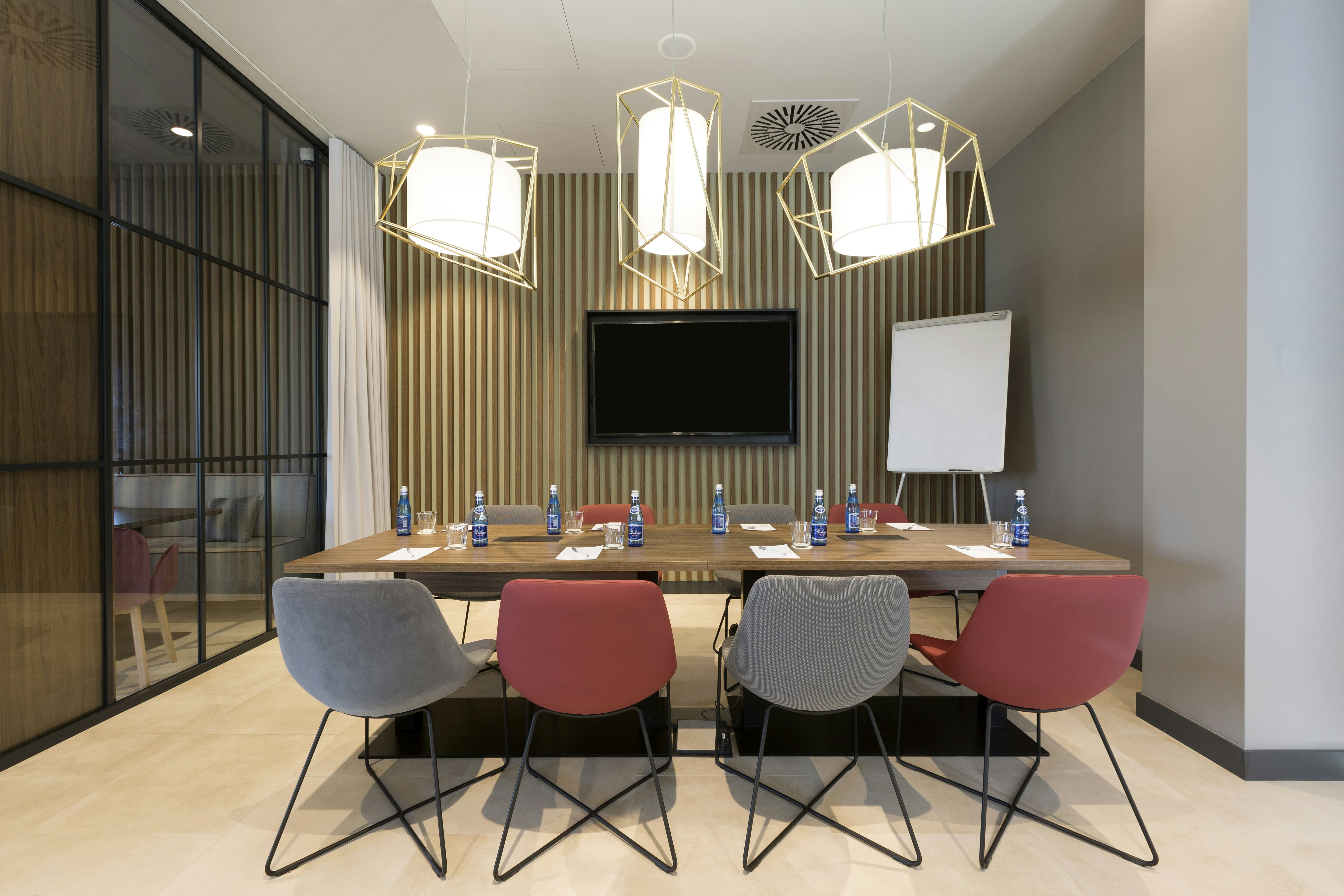 Hampton by Hilton Krakow Airport 12/15