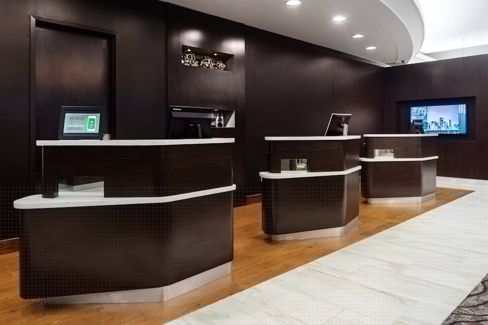 Courtyard By Marriott Miami Downtown 7/52
