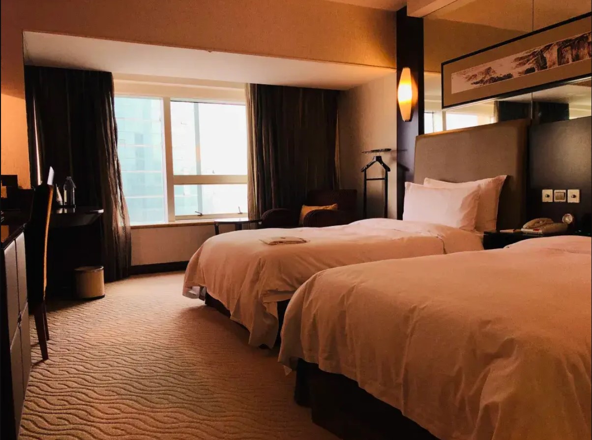 Room at Jinling Purple Mountain Hotel Shanghai, SHANGHAI