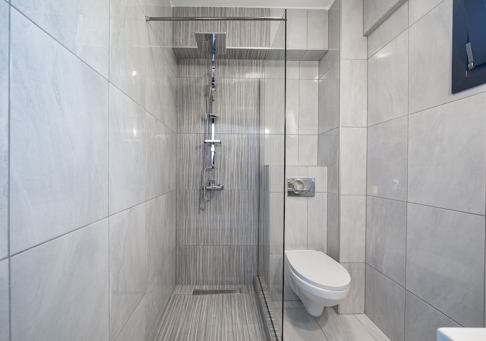 Avaton Luxury Resort and Spa 48/49
