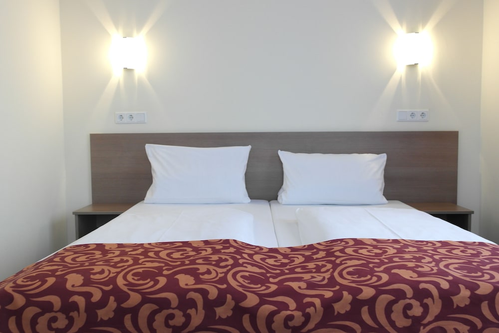 DREAM INN REGENSBURG 7/43