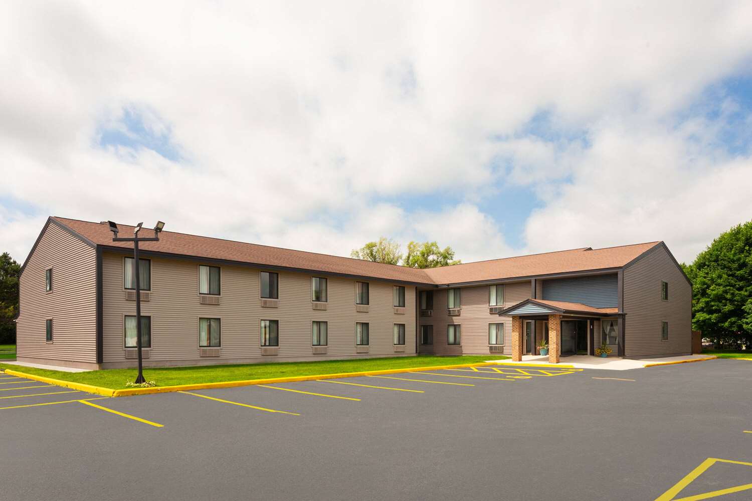 Super 8 By Wyndham Sun Prairie/Madison E 3/28