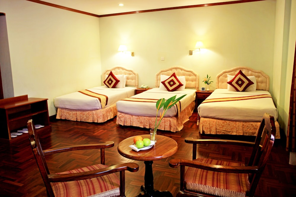 ANGKOR HOTEL 18/36