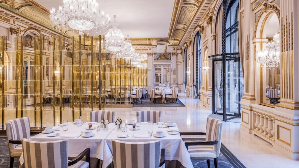 The Peninsula Paris 49/56