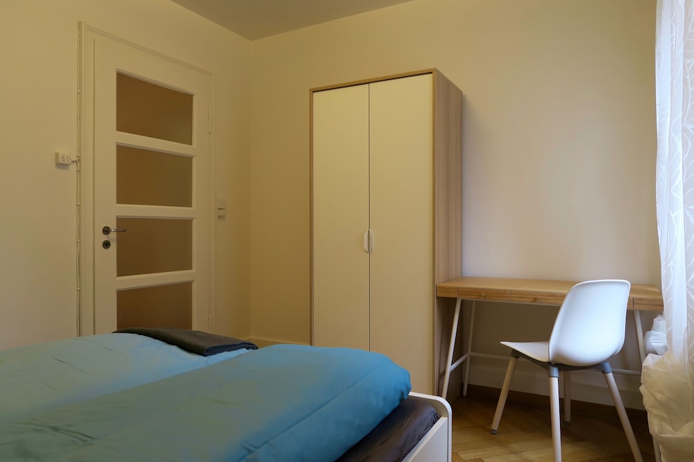 Newly Furnished Apartments In Zurich 13/50