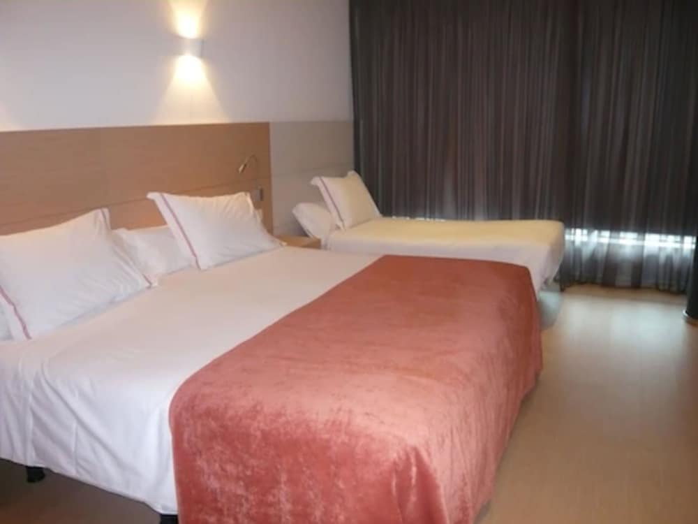 غرفة ثلاثية بثلاثة أسرّة، Sercotel Hola Tafalla 6/10