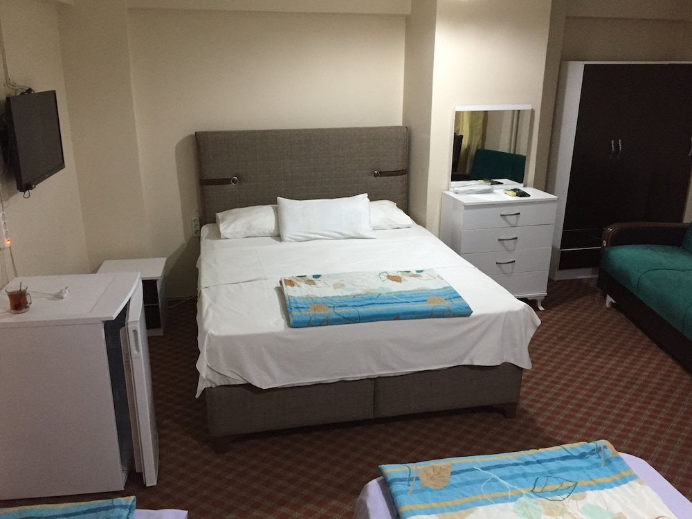 Istanbul Paris Hotel And Hostel 30/74