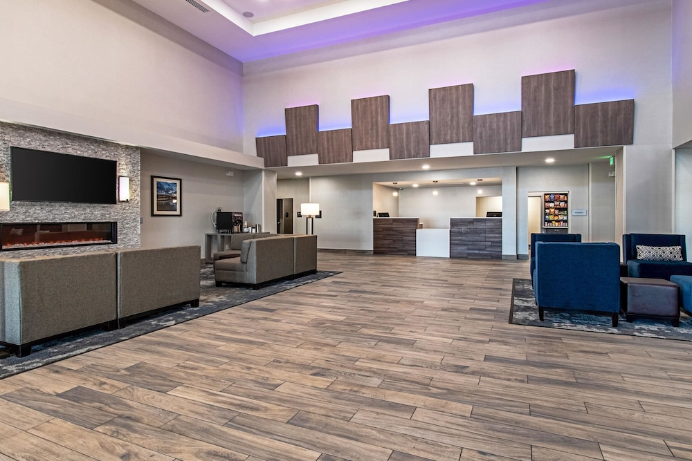 Comfort Suites Grove City Columbus South 7/36