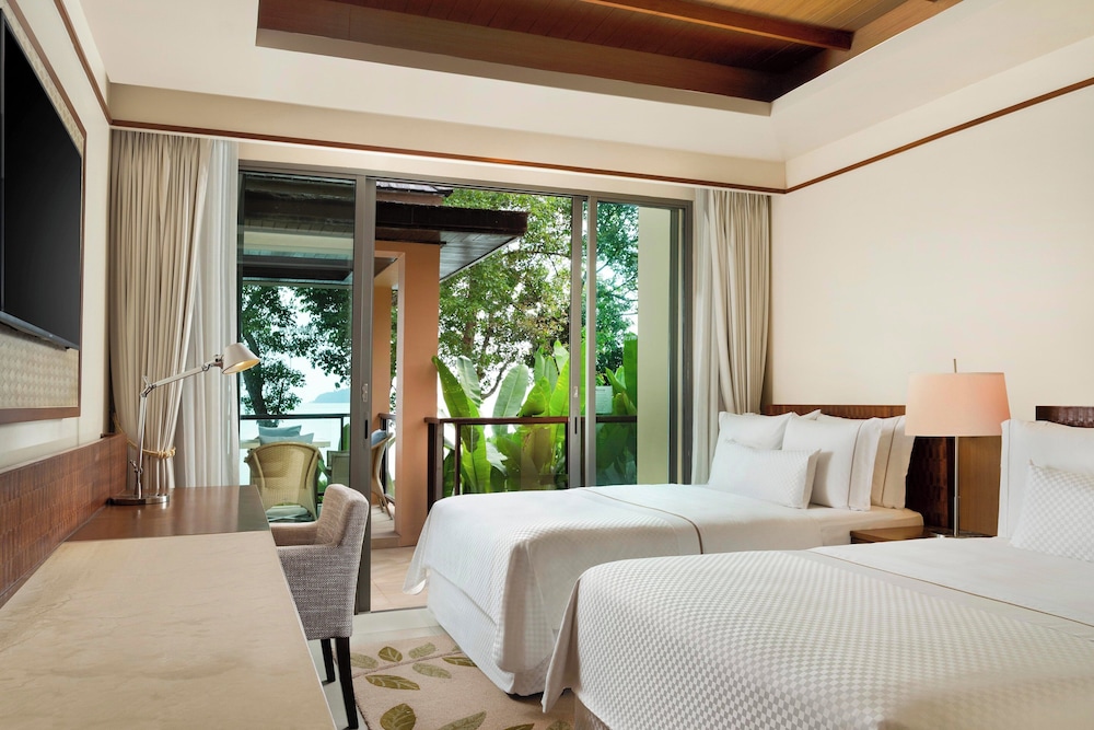 Room, 2 Double Beds, Ocean Front