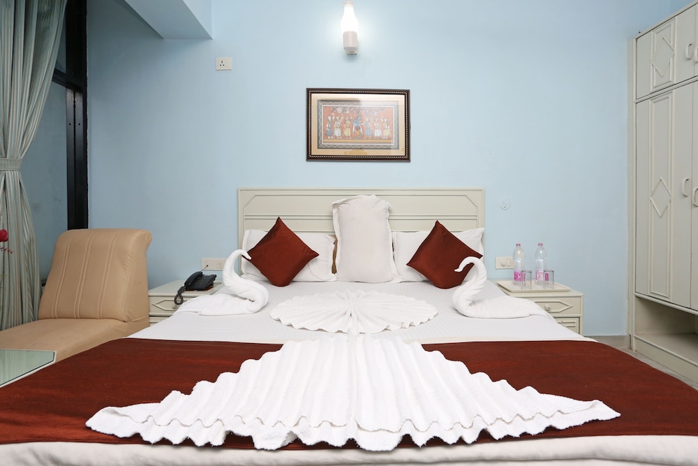 Hotel Niladri 5/25