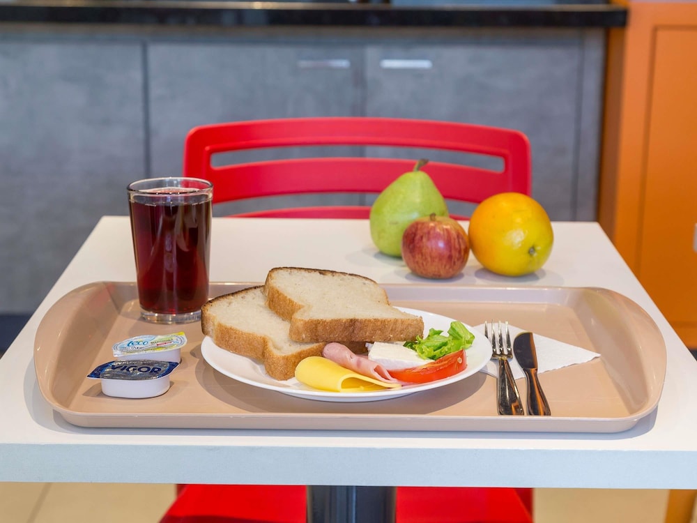 Ibis Budget Blumenau 48/68