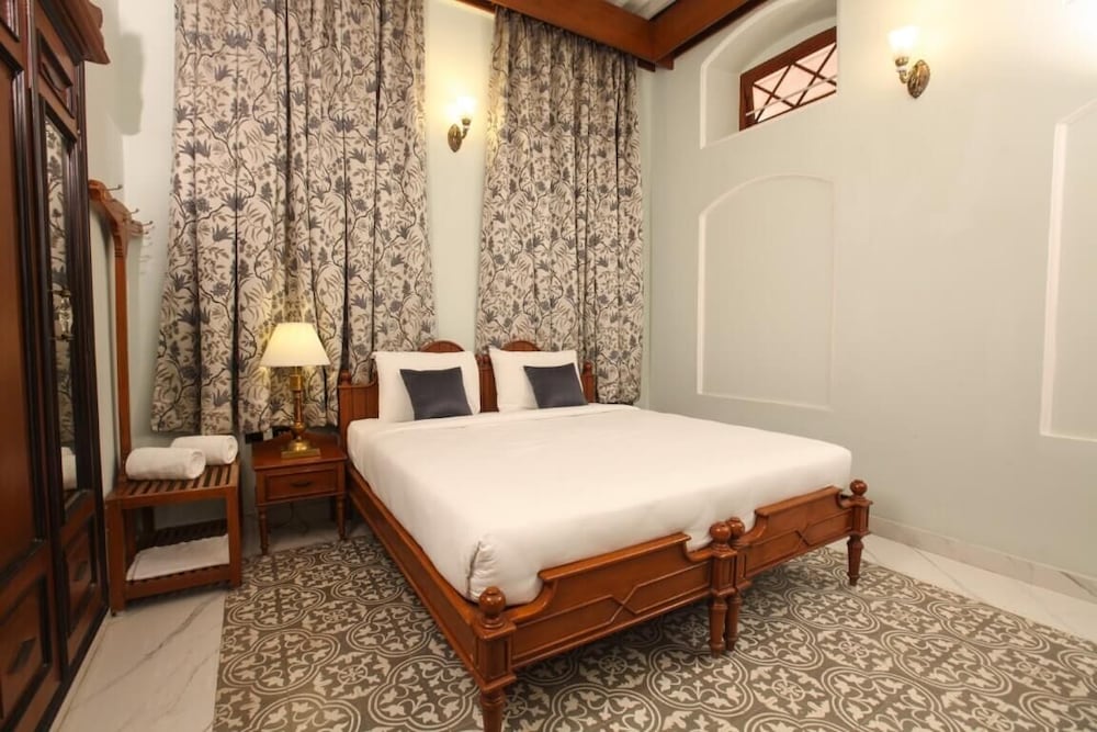 Heritage, Deluxe, King Bed