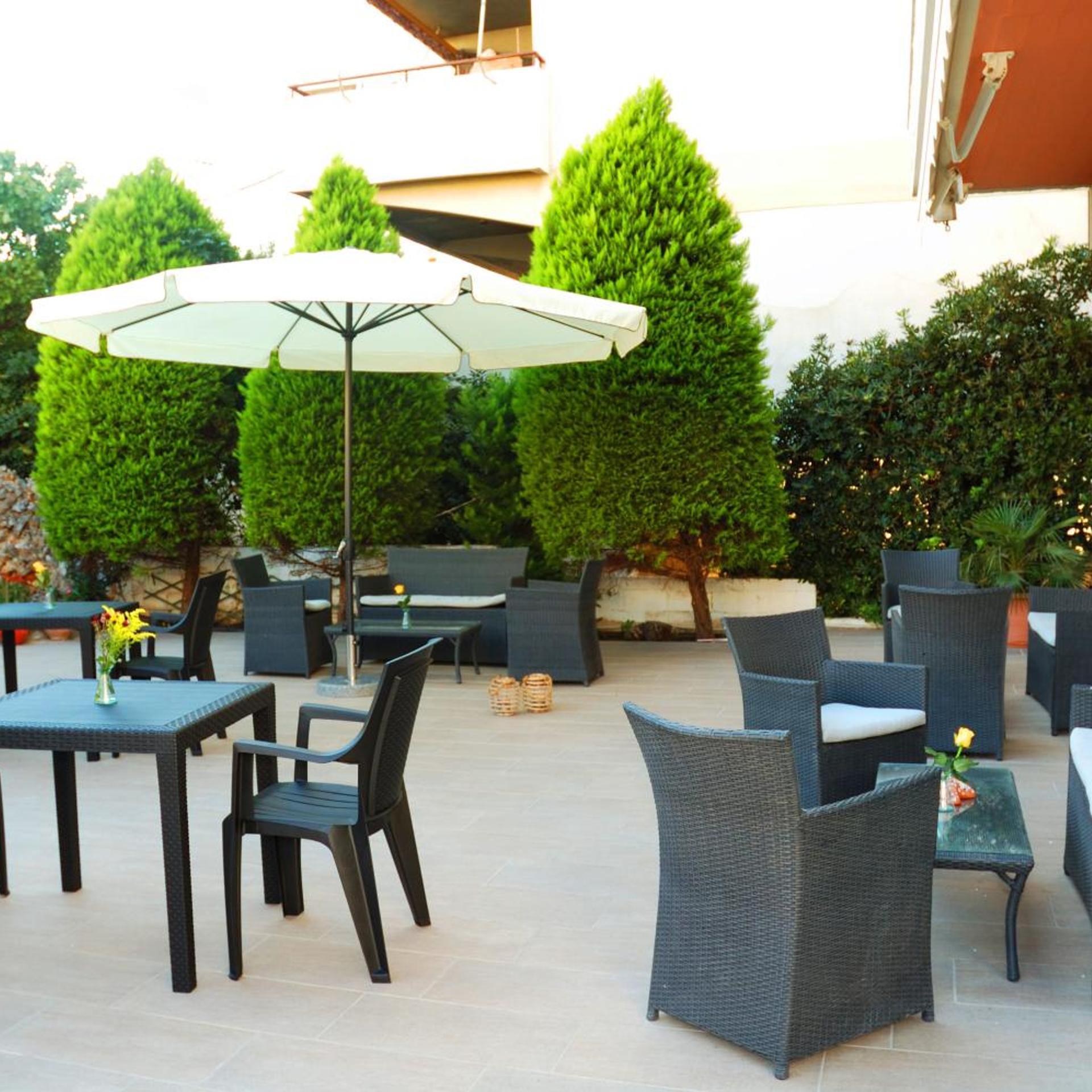 Ilion Hotel 38/48