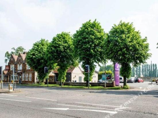 Premier Inn Wellingborough 15/18