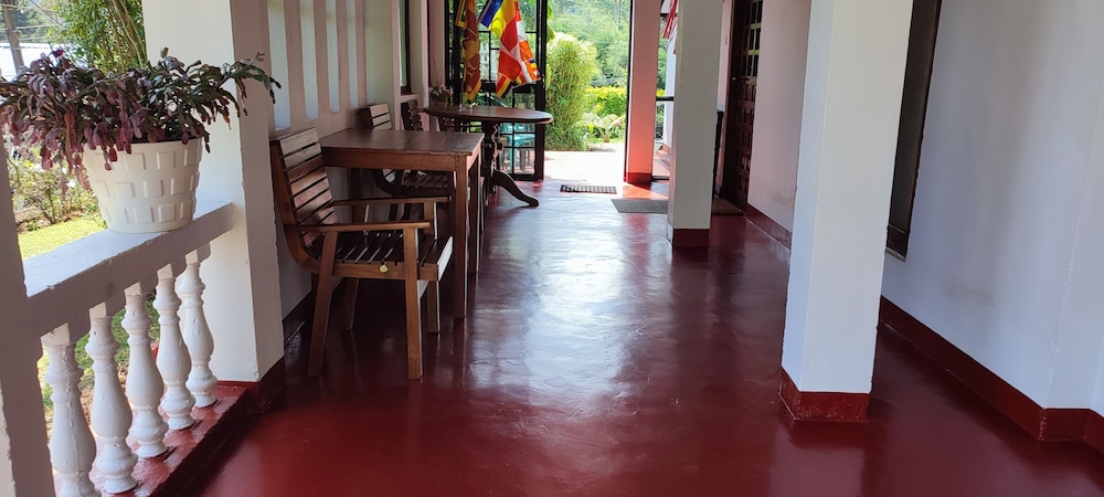 Andrews Hostel 35/50