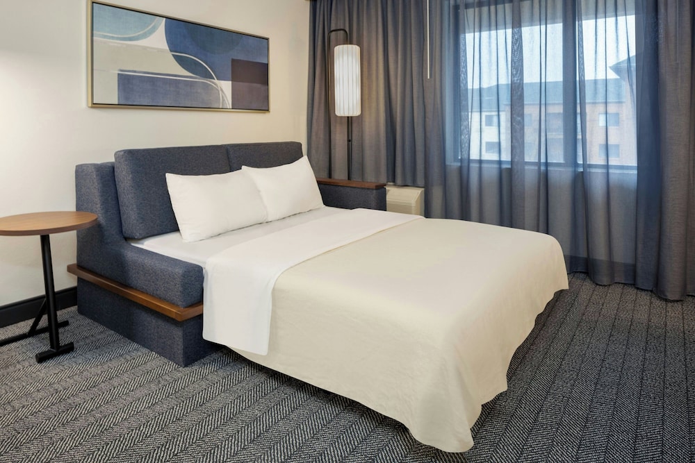 Room at Courtyard Springfield Airport, SPRINGFIELD - MO