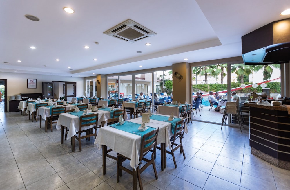 HELIOS HOTEL 34/55