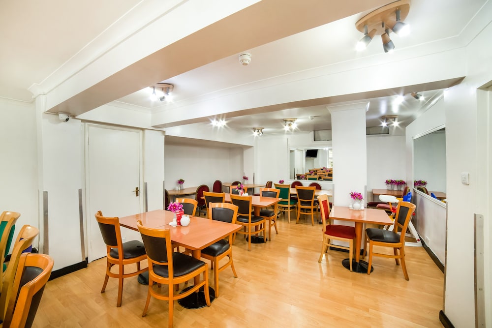 OYO Townhouse New England, London Victoria 17/33