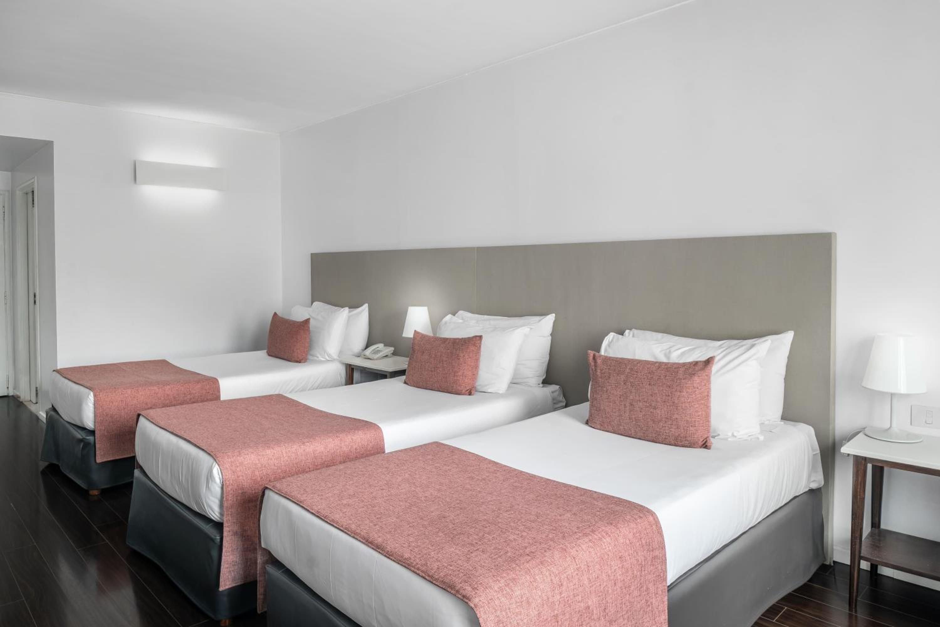غرفة ثلاثية بثلاثة أسرّة، Dazzler By Wyndham Buenos Aires Recoleta Ex Dazzler Recoleta 2/10