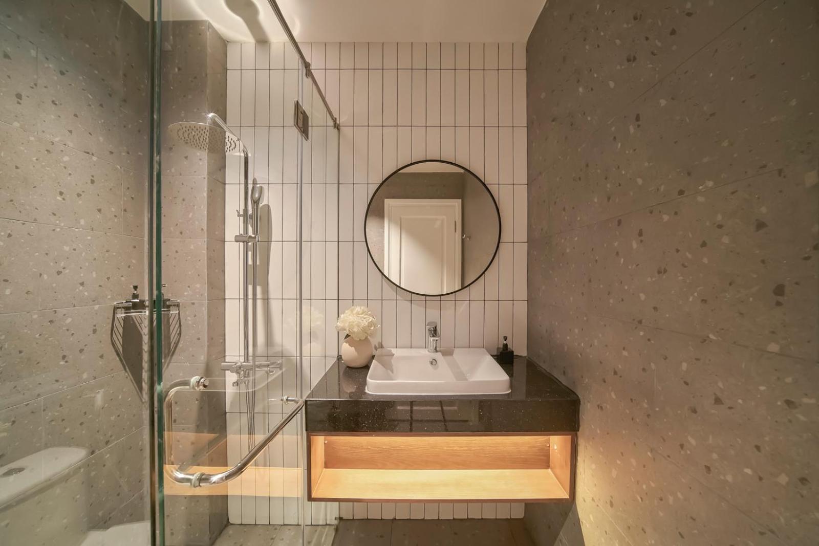 Express By M Village Nguyen The Loc, a brand of Modern Village Lifestyle 37/37