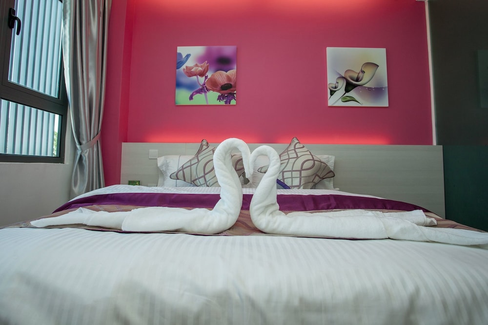 A+ Plus Boutique Hotel 10/23