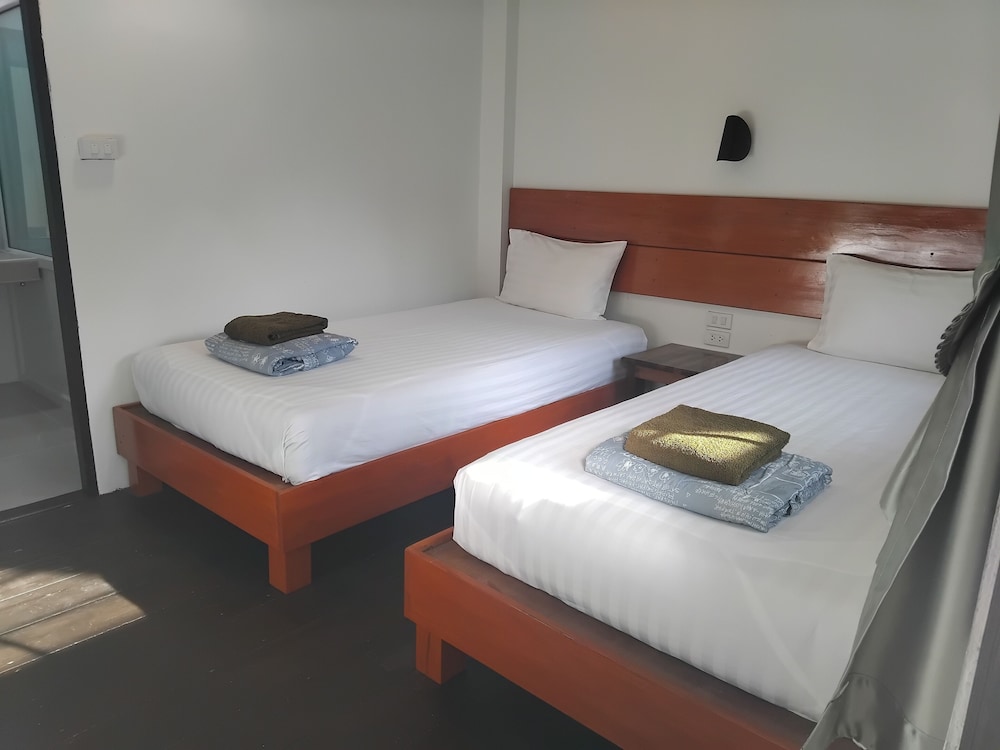 Green View Village Resort 15/50