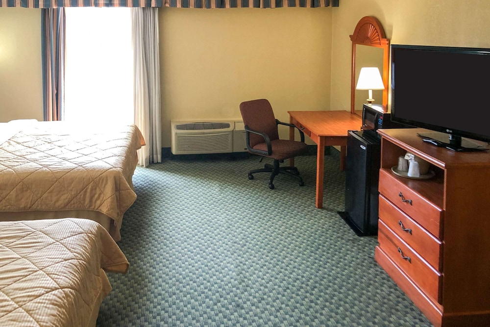 Rodeway Inn Joint Base Andrews Area 13/28